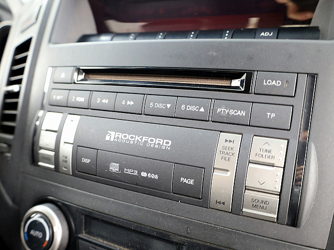 Mitsubishi Pajero Luxury ATM 3.2 Di-D 125kW Tallina - foto 8