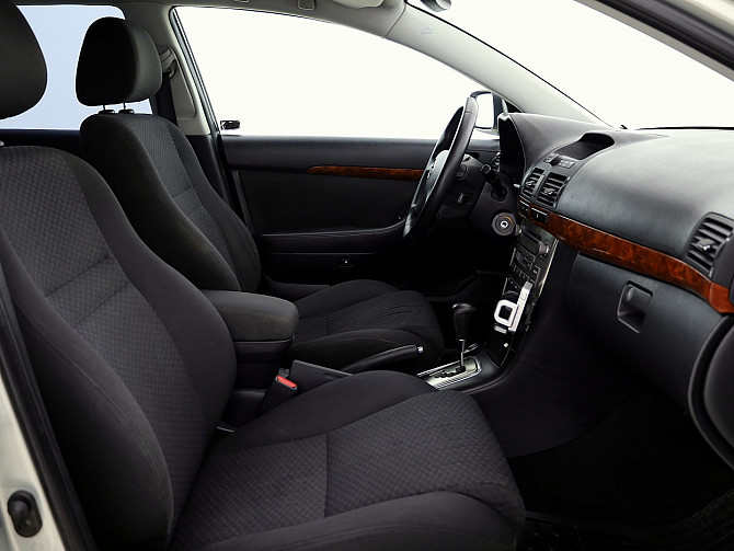 Toyota Avensis Linea Sol ATM 2.0 108kW Таллин - изображение 6