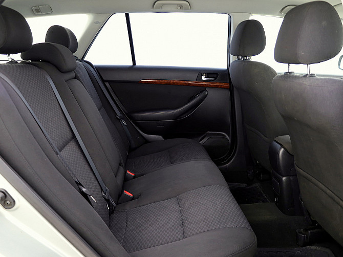 Toyota Avensis Linea Sol ATM 2.0 108kW Таллин - изображение 7