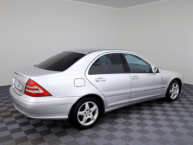 Mercedes-Benz C 180 Avantgarde ATM 1.8 Kompressor 105kW Таллин - изображение 3