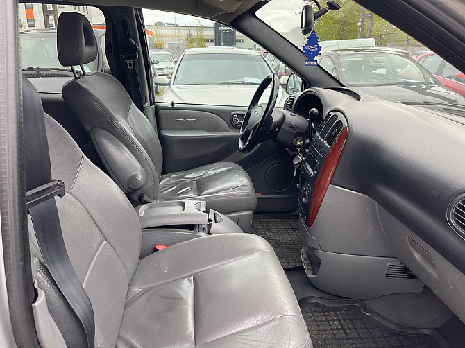 Chrysler Grand Voyager Limited Facelift ATM 2.8 CRD 110kW Tallina - foto 6