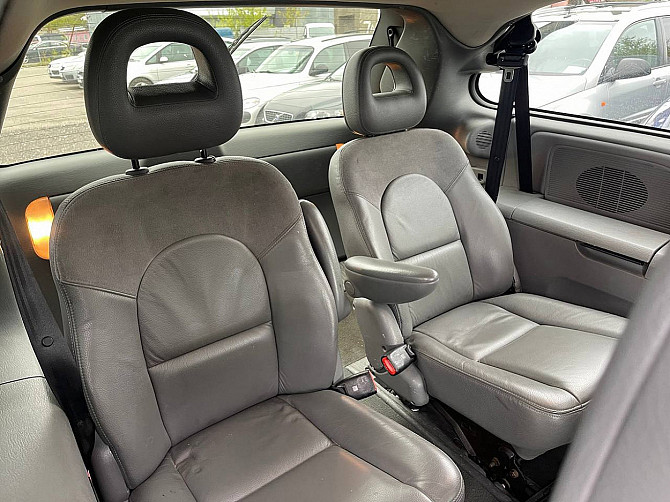 Chrysler Grand Voyager Limited Facelift ATM 2.8 CRD 110kW Tallina - foto 8