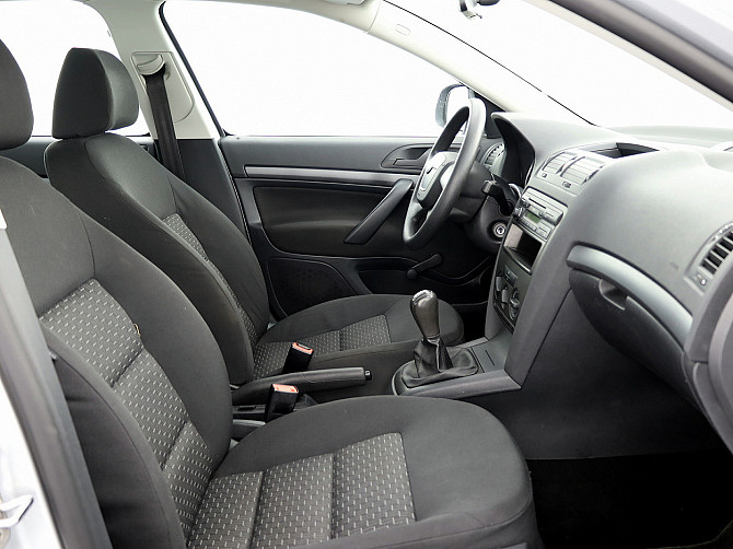 Skoda Octavia Comfortline Facelift 1.2 77kW Tallina - foto 6