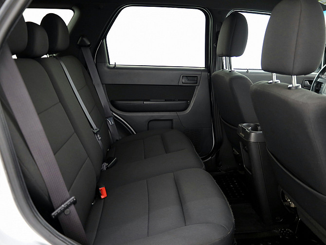 Ford Escape Comfort ATM 2.5 127kW Tallina - foto 7