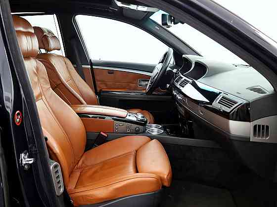 BMW 745 Individual Facelift ATM 4.4 D 242kW Tallina