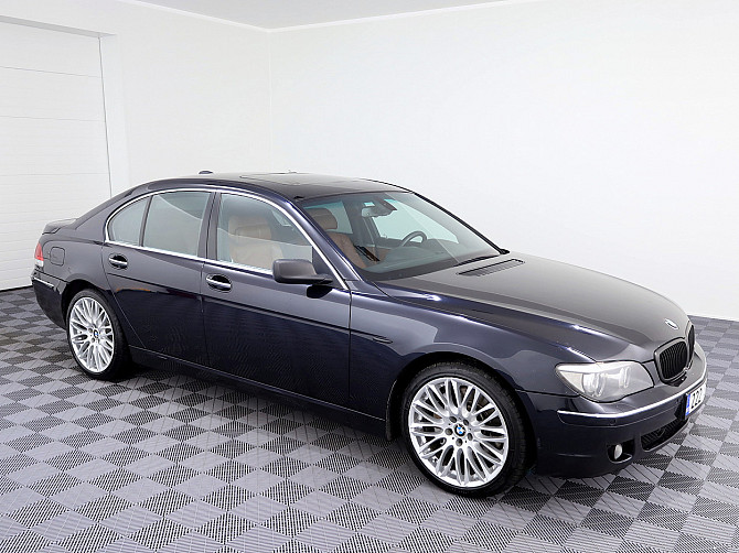 BMW 745 Individual Facelift ATM 4.4 D 242kW Tallina - foto 1