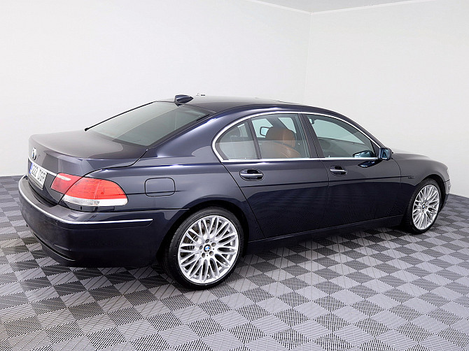 BMW 745 Individual Facelift ATM 4.4 D 242kW Tallina - foto 3