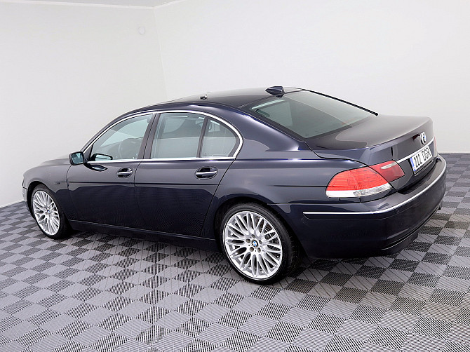 BMW 745 Individual Facelift ATM 4.4 D 242kW Tallina - foto 4