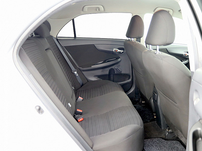 Toyota Corolla Linea Sol A-C 1.6 91kW Таллин - изображение 7