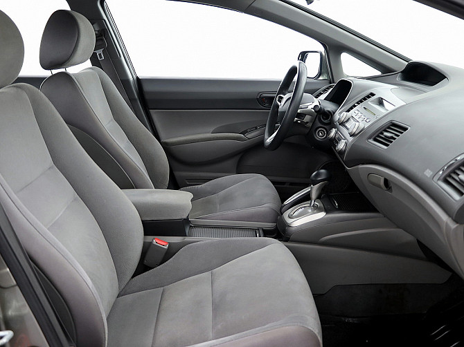 Honda Civic Elegance ATM 1.8 103kW Таллин - изображение 6