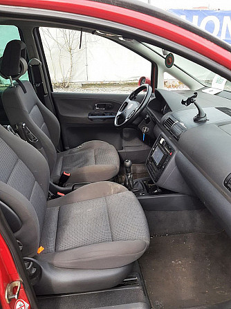 Volkswagen Sharan Comfortline Facelift 1.9 TDI 85kW Tallina - foto 6