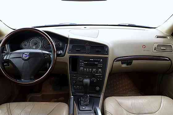 Volvo XC70 Summum ATM 2.4 D5 120kW Tallina