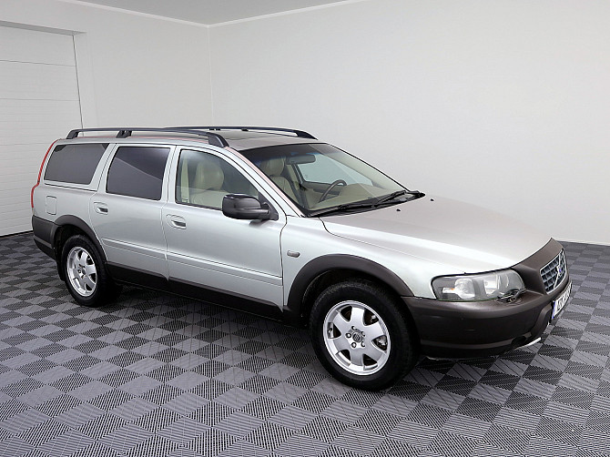 Volvo XC70 Summum ATM 2.4 D5 120kW Tallina - foto 1