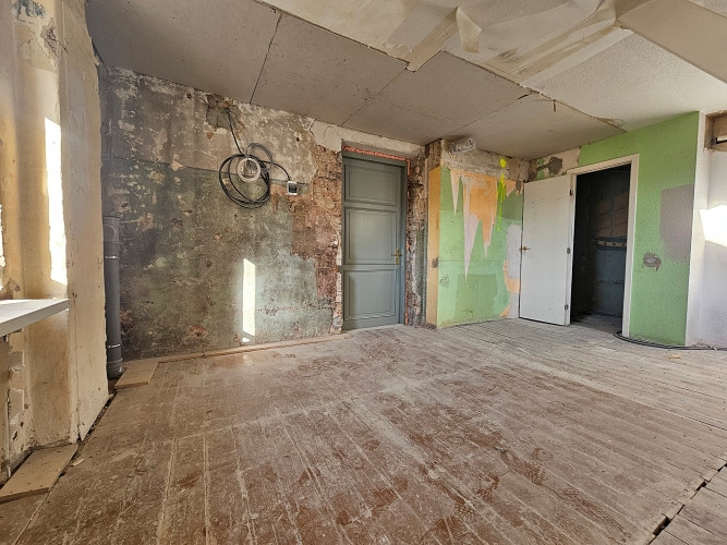 Studio dzīvoklis renovētā projektā Klusajā Centrā.  Cenā iekļauta jumta seguma maiņa un Rīga - foto 5