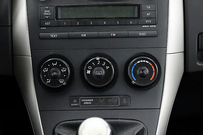 Toyota Auris Linea Sol LPG 1.4 71kW Таллин - изображение 8