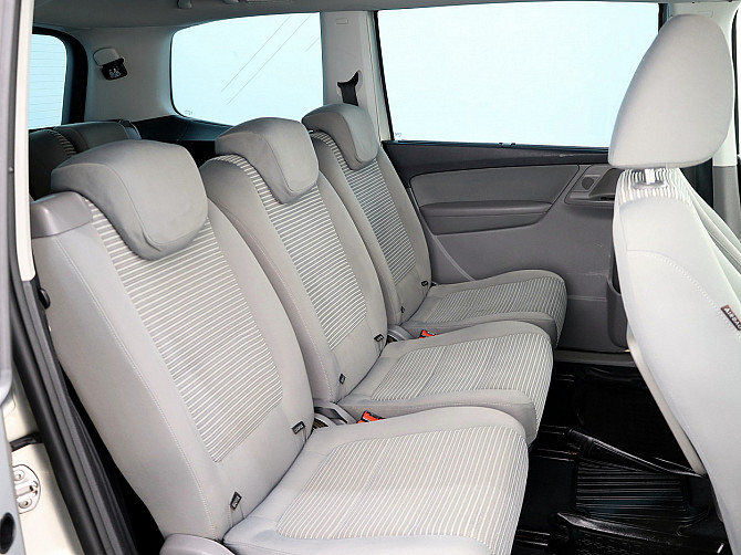 SEAT Alhambra Comfortline 2.0 TDI 103kW Таллин - изображение 7