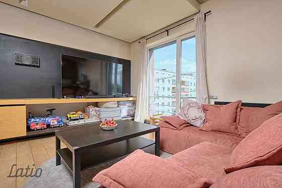 Pārdod plašu un mājīgu 110,1 m divstāvu penthouse dzīvokli (7. un 8. stāvs) modernā 2004. gadā celtā Рига