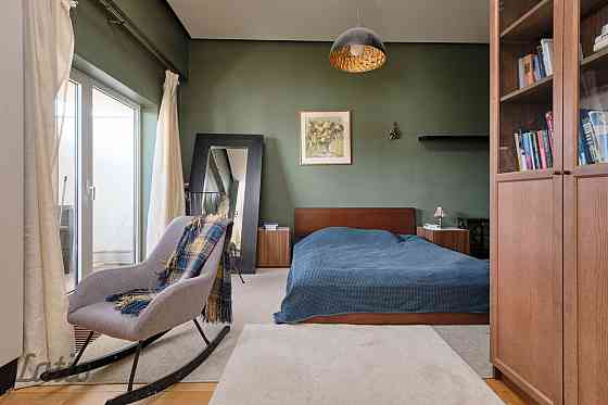 Pārdod plašu un mājīgu 110,1 m divstāvu penthouse dzīvokli (7. un 8. stāvs) modernā 2004. gadā celtā Рига