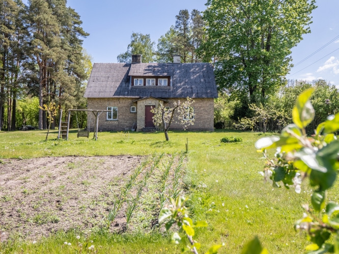 Pārdošanā īpašums ar lielu potenciālu klusā un zaļā vidē!  Tikai dažu minūšu Jelgava un Jelgavas novads - foto 7