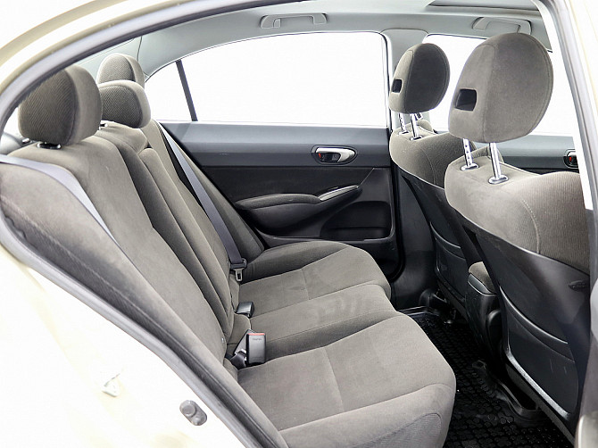 Honda Civic Elegance 1.8 103kW Tallina - foto 7