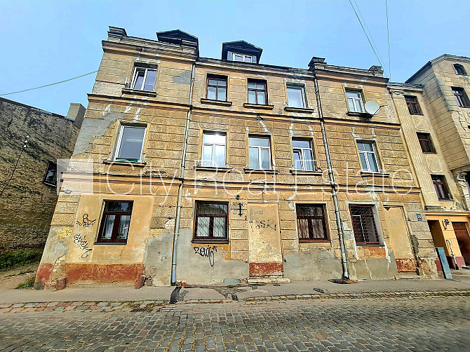 Fasādes māja, labiekārtota apzaļumota teritorija, ieeja no ielas un pagalma, studio tipa, Rīgas rajons - foto 10