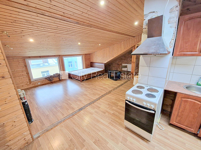 Pagalma ēka, renovēta māja, labiekārtots apzaļumots pagalms, slēgts pagalms, ieeja no Rīga - foto 1