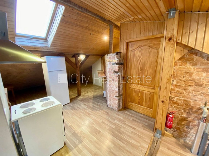 Pagalma ēka, renovēta māja, labiekārtots apzaļumots pagalms, slēgts pagalms, ieeja no Rīga - foto 12