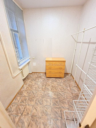 Fasādes māja, slēgts pagalms, ieeja no ielas, ir lifts, logi vērsti mājas abās pusēs, Rīga - foto 15