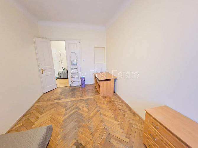 Fasādes māja, slēgts pagalms, ieeja no ielas, ir lifts, logi vērsti mājas abās pusēs, Rīga - foto 20