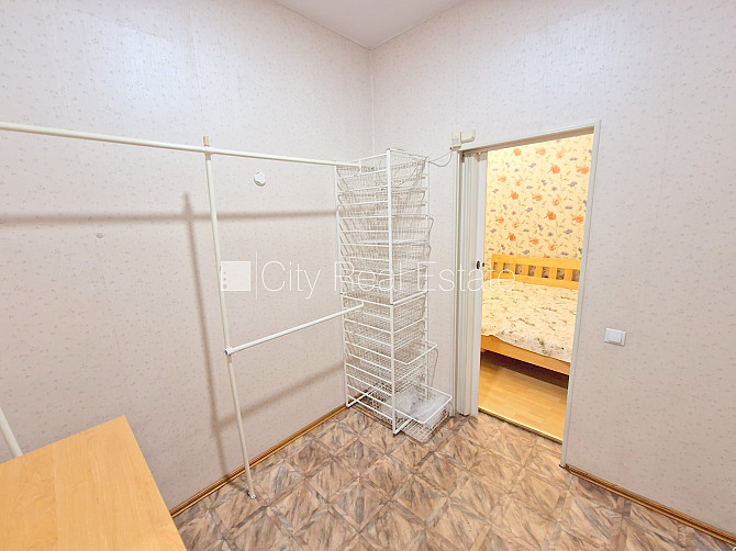 Fasādes māja, slēgts pagalms, ieeja no ielas, ir lifts, logi vērsti mājas abās pusēs, Rīga - foto 16
