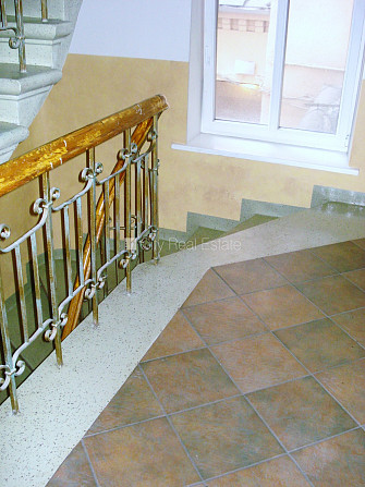 Fasādes māja, renovēta māja, slēgts pagalms, ieeja no ielas, kāpņu telpa pēc kosmētiskā Rīga - foto 14