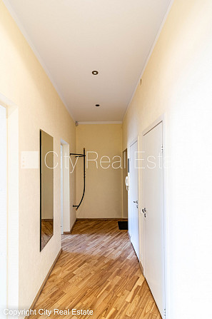 Fasādes māja, renovēta māja, slēgts pagalms, ieeja no ielas, kāpņu telpa pēc kosmētiskā Rīga - foto 7