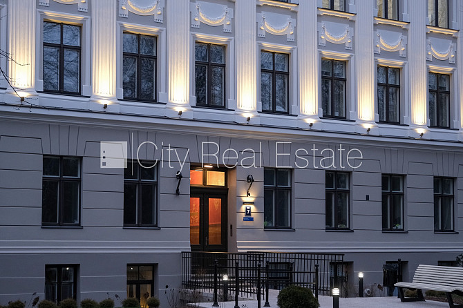 Проект - Kalpaka Residence, фасадный дом, вход с улицы, полуподвал, лифт, одна Рига - изображение 13
