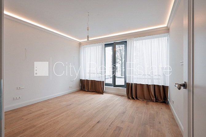 Projekts - Kalpaka Residence, fasādes māja, renovēta māja, labiekārtots apzaļumots pagalms, Rīga - foto 5