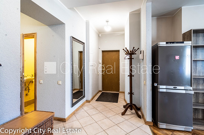 Pagalma māja, renovēta māja, slēgts pagalms, ir lifts, kāpņu telpa pēc kosmētiskā remonta, Rīga - foto 19