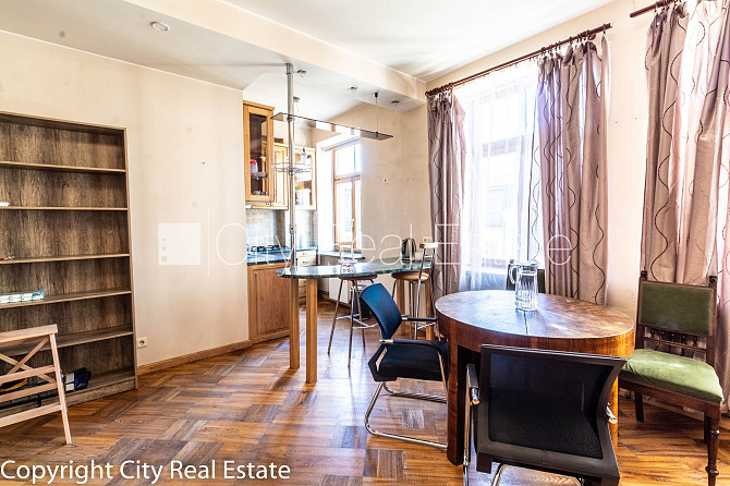 Pagalma māja, renovēta māja, slēgts pagalms, ir lifts, kāpņu telpa pēc kosmētiskā remonta, Rīga - foto 11