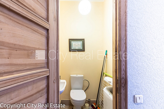 Pagalma māja, renovēta māja, slēgts pagalms, ir lifts, kāpņu telpa pēc kosmētiskā remonta, Rīga - foto 18