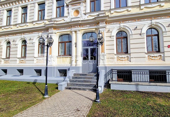 Zeme īpašumā, fasādes māja, renovēta māja, nomainītas inženierkomunikācijas, mainīts Rīga - foto 1