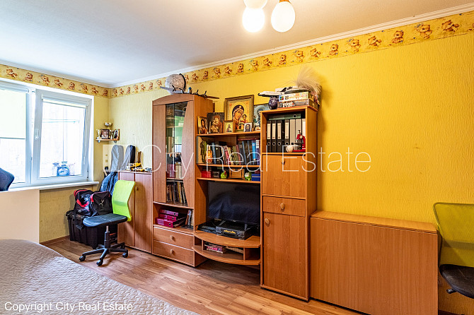 Pagalma māja, ķieģeļu mūra sienas, labiekārtota apzaļumota teritorija, vieta automašīnai, Rīga - foto 12