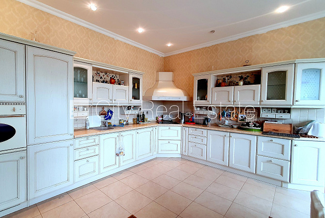 Zeme īpašumā, privātmāja, jaunceltne, labiekārtota apzaļumota teritorija 3300 m2, bruģēts Jūrmala - foto 14