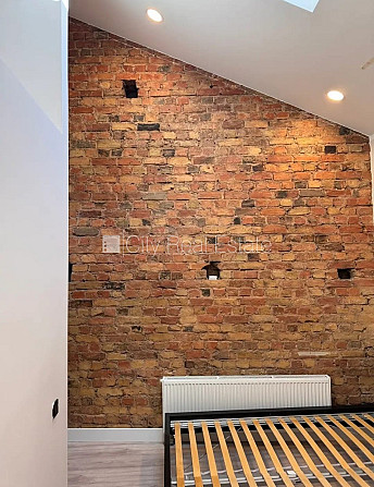 Fasādes māja, renovēta māja, labiekārtots apzaļumots pagalms, slēgts pagalms, ieeja no Rīga - foto 20