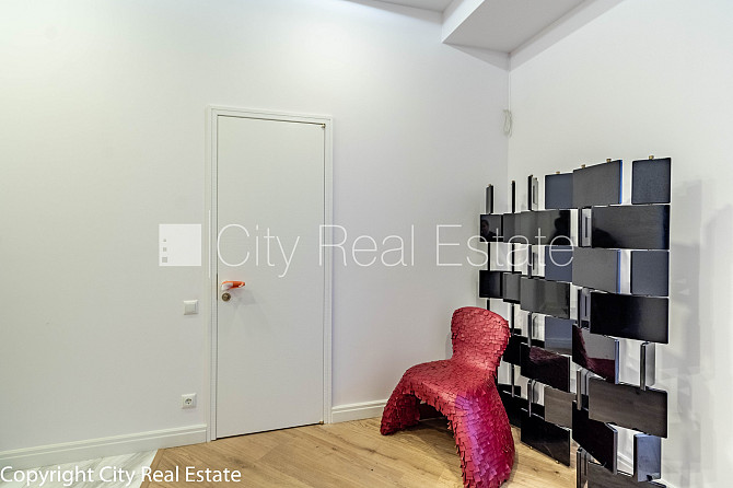 Jaunceltne, slēgts pagalms, ieeja no pagalma, ir lifts, balkons 1,90 m2, logi vērsti mājas abās Rīga - foto 4