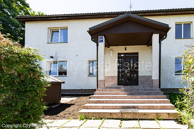 Zeme īpašumā, privātmāja, zaļā teritorija 2600 m2, slēgts pagalms, vieta automašīnai, Jūrmala - foto 3