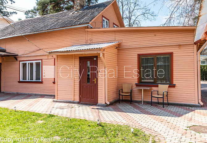 Iežogota teritorija, vieta vairākām automašīnām, guļamistabu skaits 4 gab., viesistaba, Jūrmala - foto 15