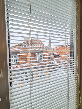 Fasādes māja, renovēta māja, ieeja no ielas, mansards, kāpņu telpa pēc kosmētiskā remonta, Rīga - foto 12