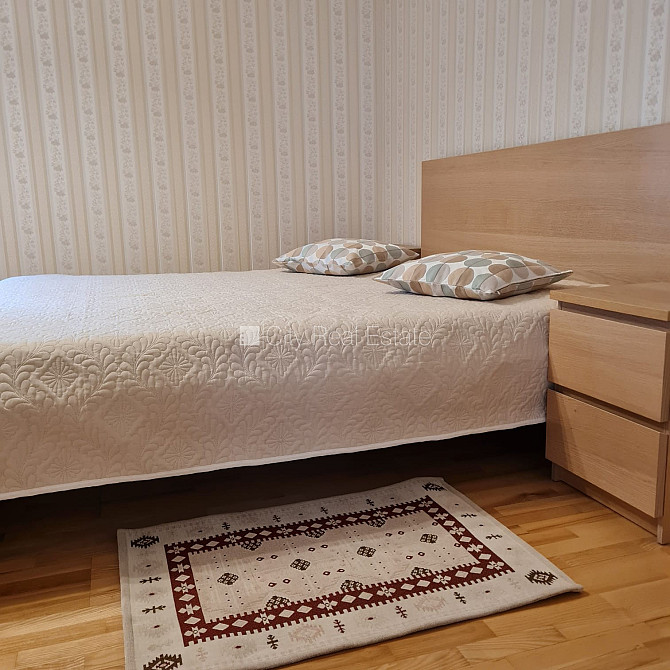 Privātmāja, labiekārtota apzaļumota teritorija, bruģēts piebraucamais ceļš, slēgta Jūrmala - foto 4