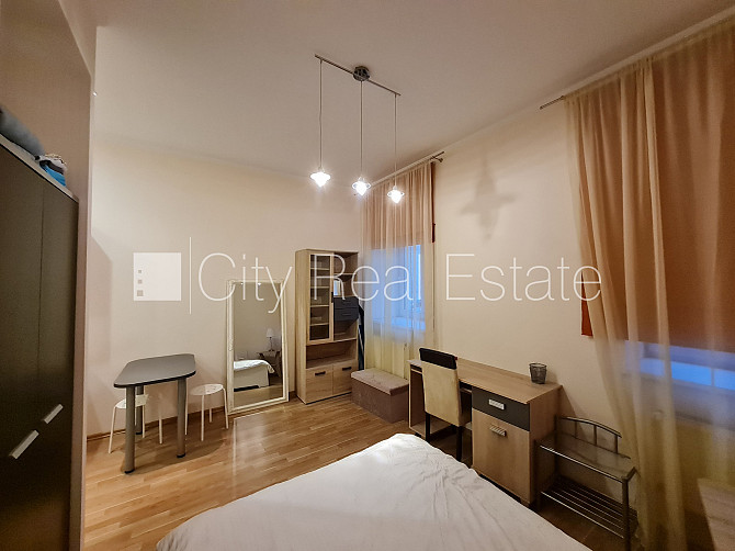Pagalma māja, slēgts pagalms, beletāža, studio tipa, virtuve apvienota ar istabu, gāzes Rīga - foto 2