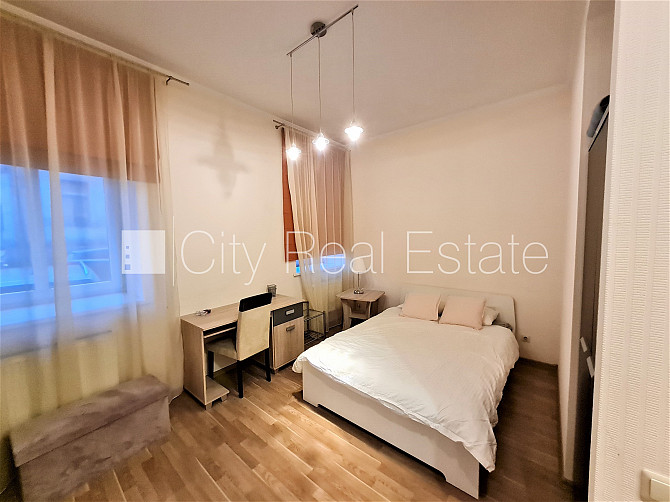 Pagalma māja, slēgts pagalms, beletāža, studio tipa, virtuve apvienota ar istabu, gāzes Rīga - foto 1