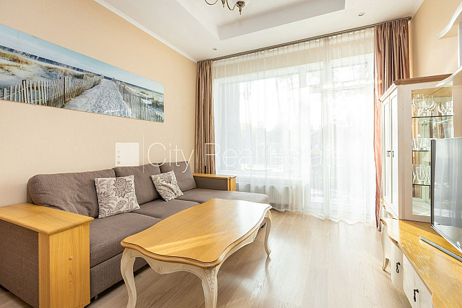 Renovēta māja, fasāde ar dekoratīvo apmetumu, slēgts pagalms, balkons 2 m2, logi vērsti uz Rīga - foto 5