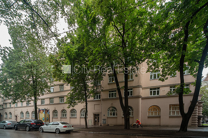 Fasādes māja, renovēta māja, teritorijas iebrauktuves vārti aprīkoti ar automatizētu Rīga - foto 20